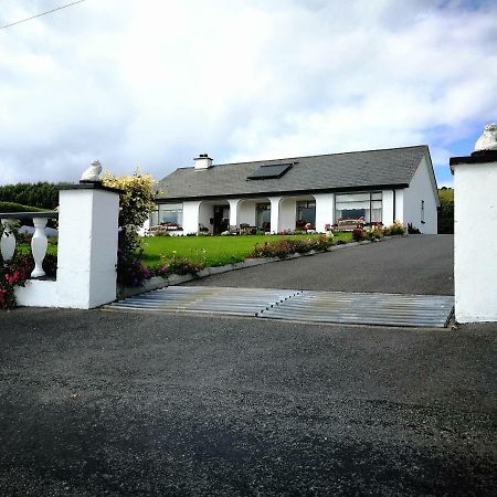 The Three Arches Bed and Breakfast Louisburgh Buitenkant foto
