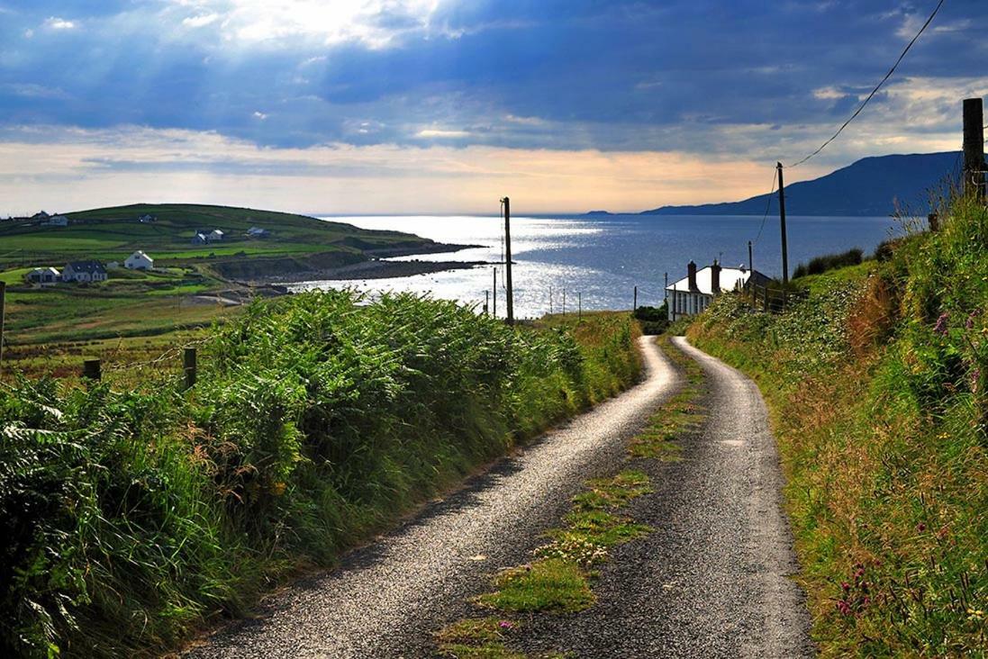 The Three Arches Bed and Breakfast Louisburgh Buitenkant foto
