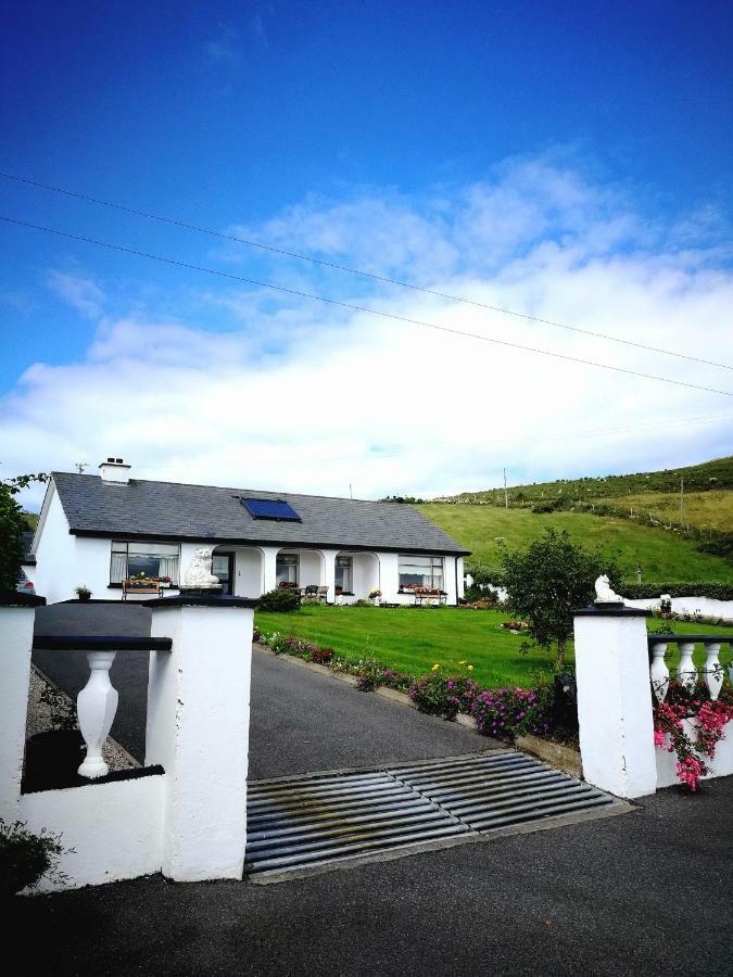 The Three Arches Bed and Breakfast Louisburgh Buitenkant foto